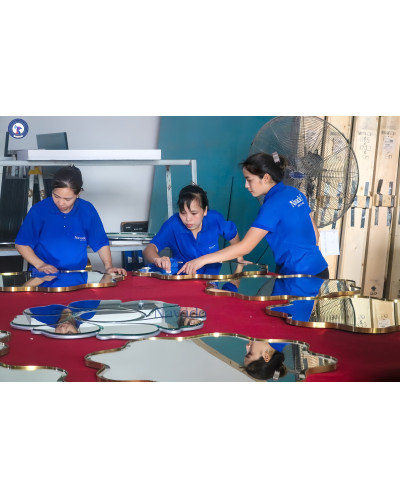 Gương trang điểm inox mạ vàng NAV 3008D IN